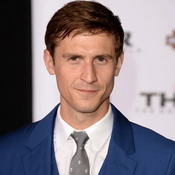 Jonathan Howard Biography